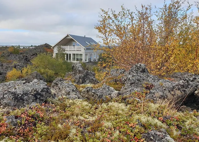 Slow Travel Myvatn - Þufa - Private Homestay